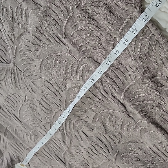 Lello Men‘s Lightweight Cotton Stone Washed Floral Pattern V-Neck Sweater - Picture 9 of 12